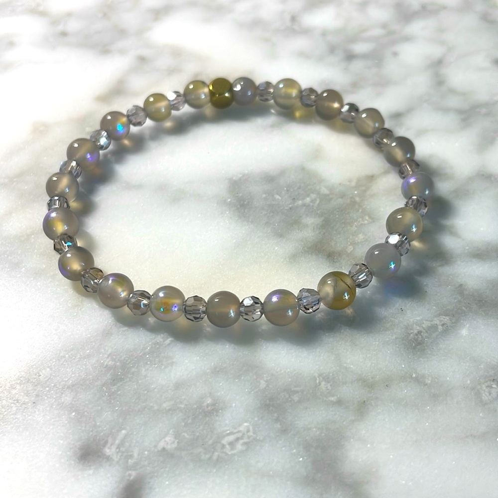 Labradorite & crystal Bracelet in size 7”